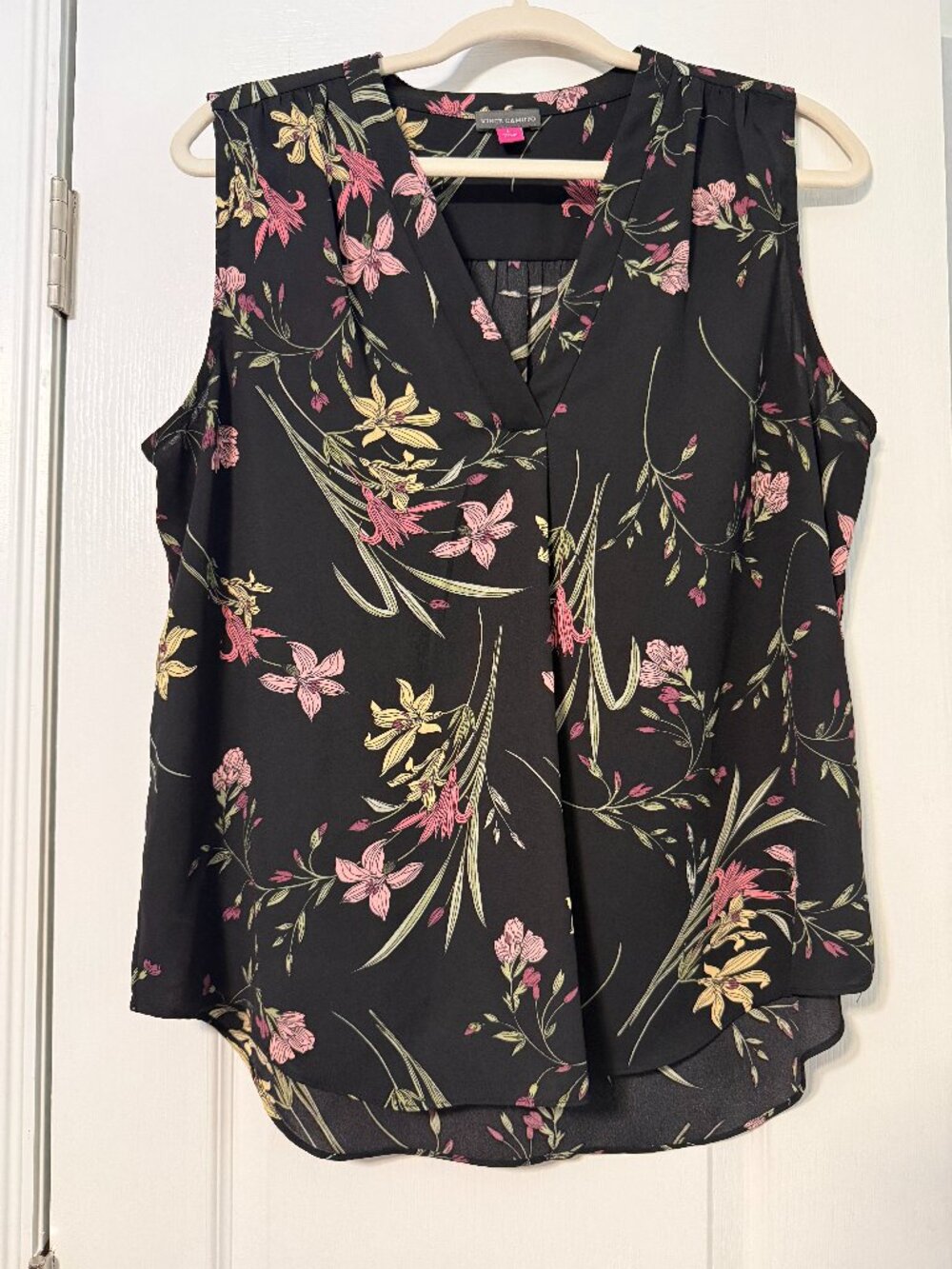 Vince Camuto Sleeveless Black Floral Print Blouse, Size Large